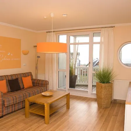 Mit Meerblick Und Balkon, Gratis Nutzung Vom Ahoi Erlebnisbad Und Sauna In Sellin - Meeresblick 37 Apartament